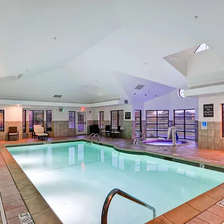 Homewood Suites By Hilton Aurora Naperville