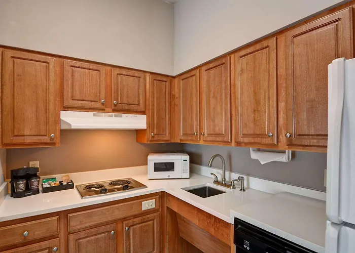 Homewood By Hilton Naperville 3*