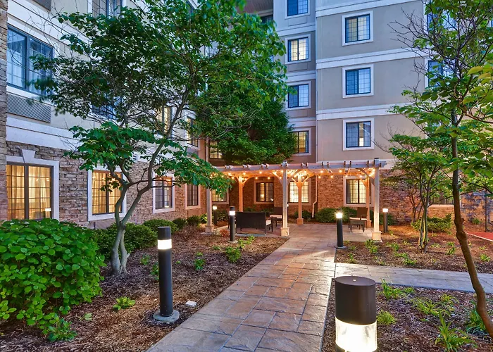 Hotel Homewood By Hilton Naperville Aurora