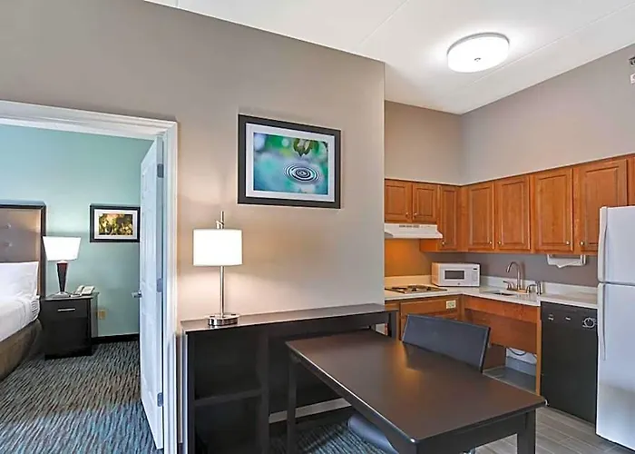 Homewood By Hilton Naperville Hotel 3*
