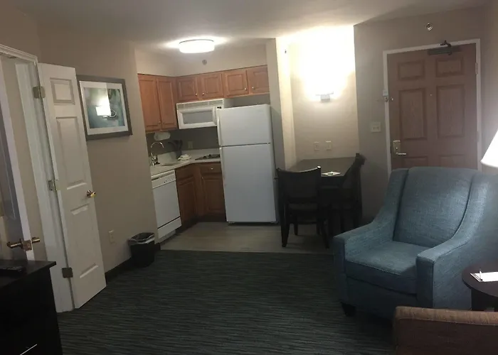 Hotel Homewood By Hilton Naperville 3*