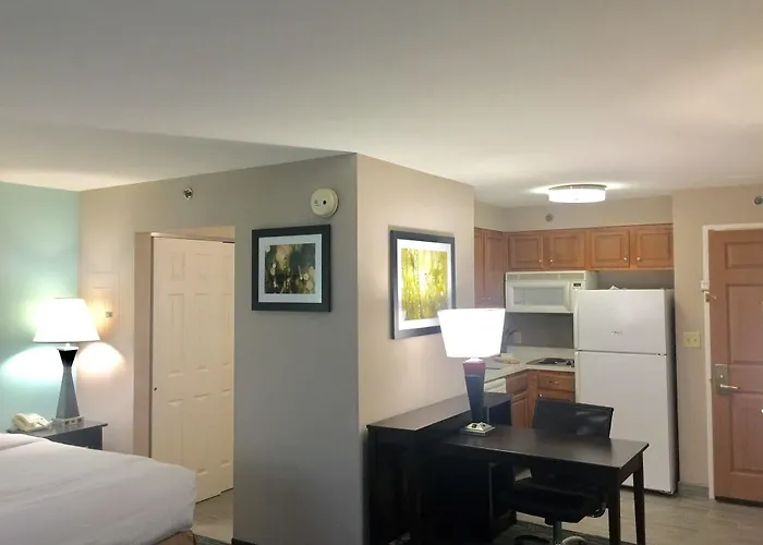 Отель Homewood By Hilton Naperville Орора